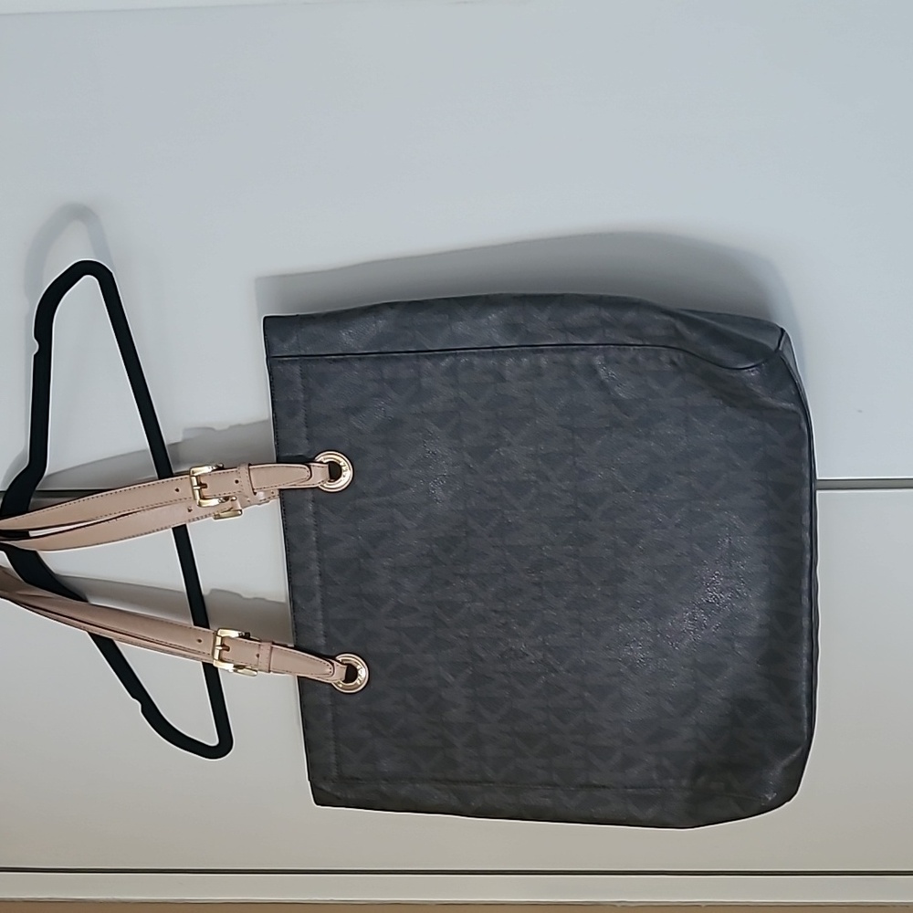 Michael Kors Black and Tan Shoulder Bag